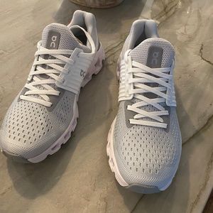 On Cloud Sneakers, brand new never, been worn
